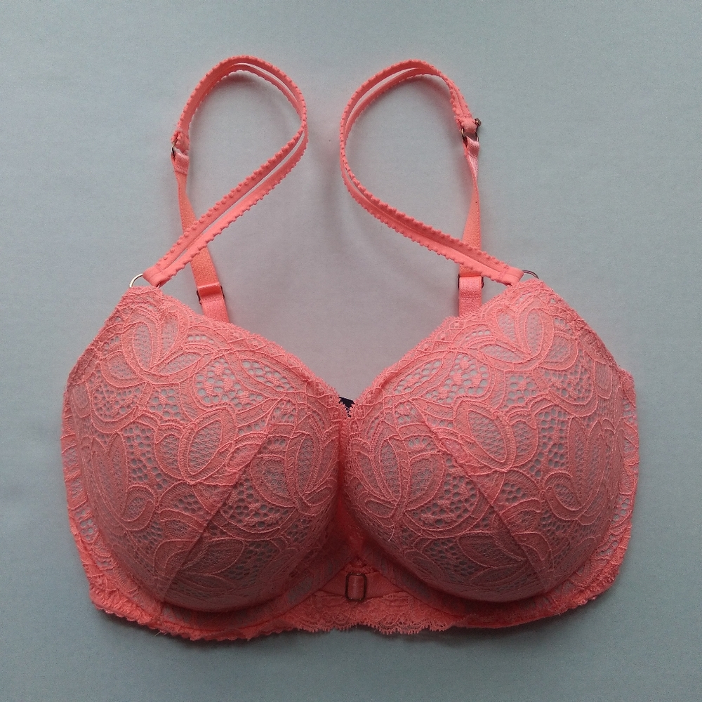 Victoria's secret very sexy push up lace bra.